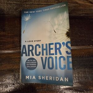🎈2/$15 Archer's Voice by Mia Sheridan